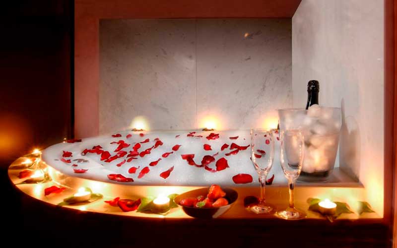 Hoteles para parejas con jacuzzi privado cerca de Barcelona