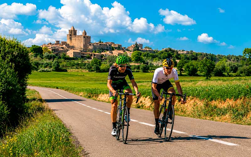 Cycle tourism in Peratallada, hotels for cyclists